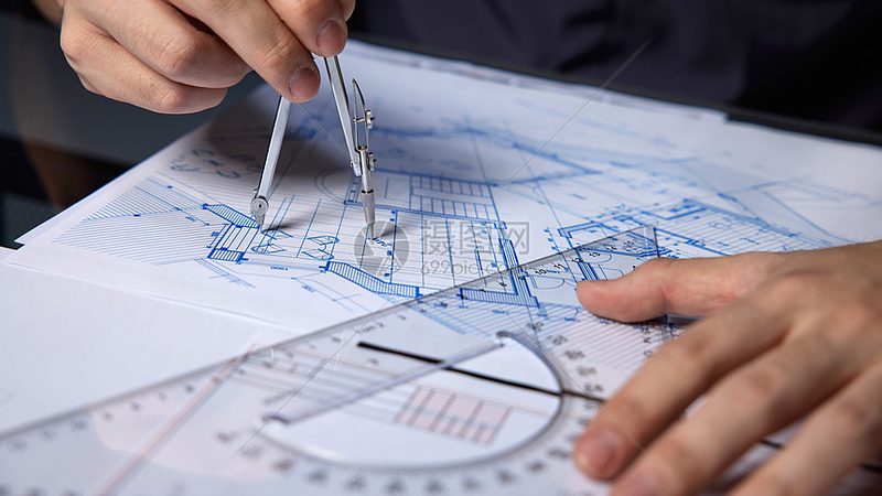 市政道路工程合同范本：成都地区应用解析